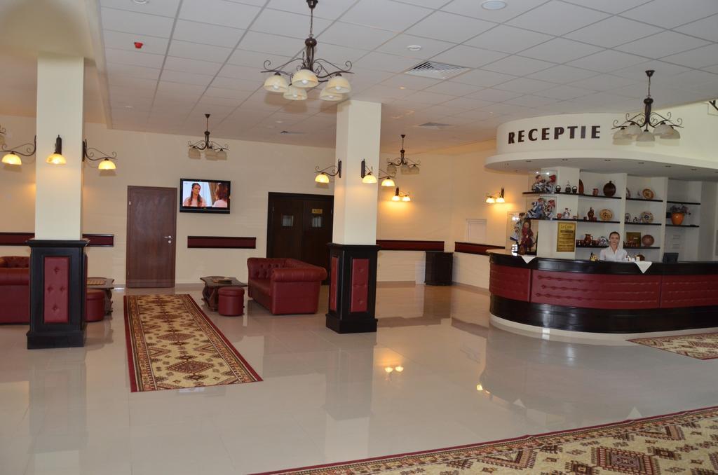 Hotel Restaurant La Conac Batiz Kültér fotó