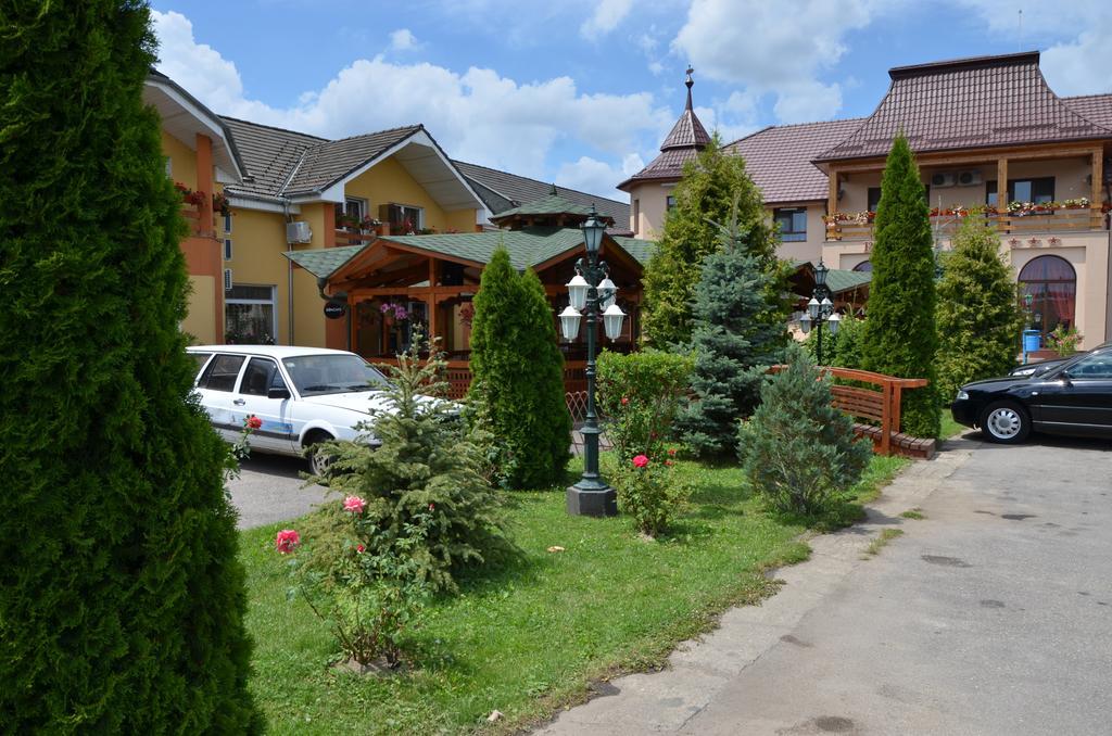 Hotel Restaurant La Conac Batiz Kültér fotó