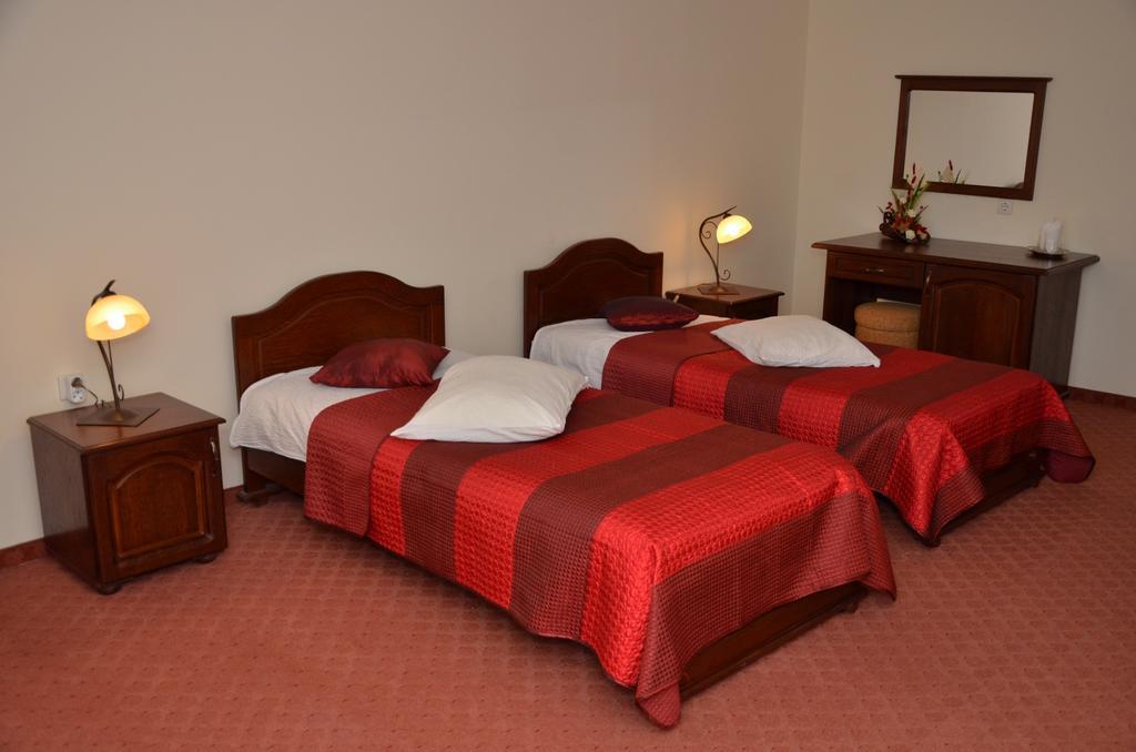 Hotel Restaurant La Conac Batiz Szoba fotó