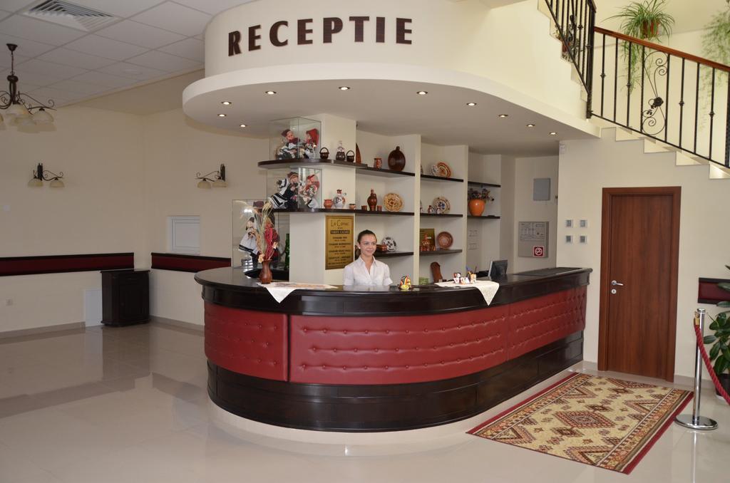 Hotel Restaurant La Conac Batiz Kültér fotó