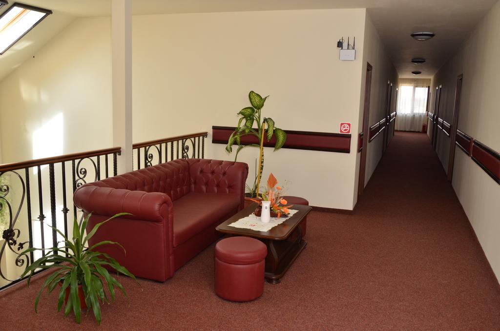 Hotel Restaurant La Conac Batiz Kültér fotó