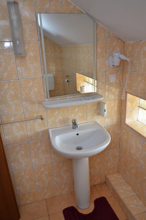 Hotel Restaurant La Conac Batiz Kültér fotó