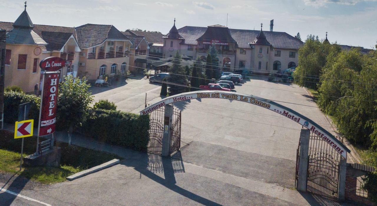Hotel Restaurant La Conac Batiz Kültér fotó